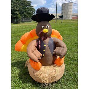 Inflatable 5ft Thanksgiving Turkey Decoration With Hat & Straw